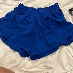 Lululemon hotty hot tall shorts size 4